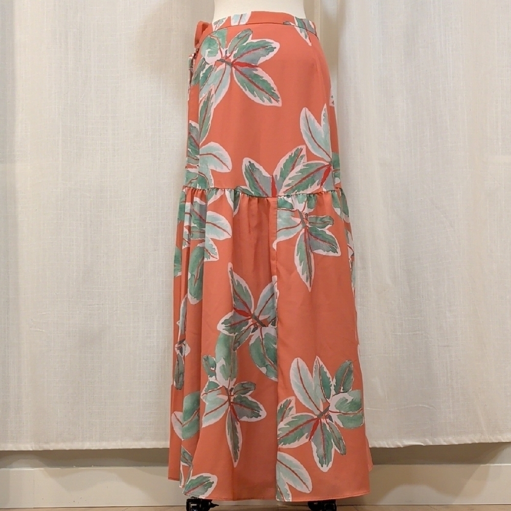 NWT Floral Wrap Tiered Skirt Anthropologie - Picture 6 of 9
